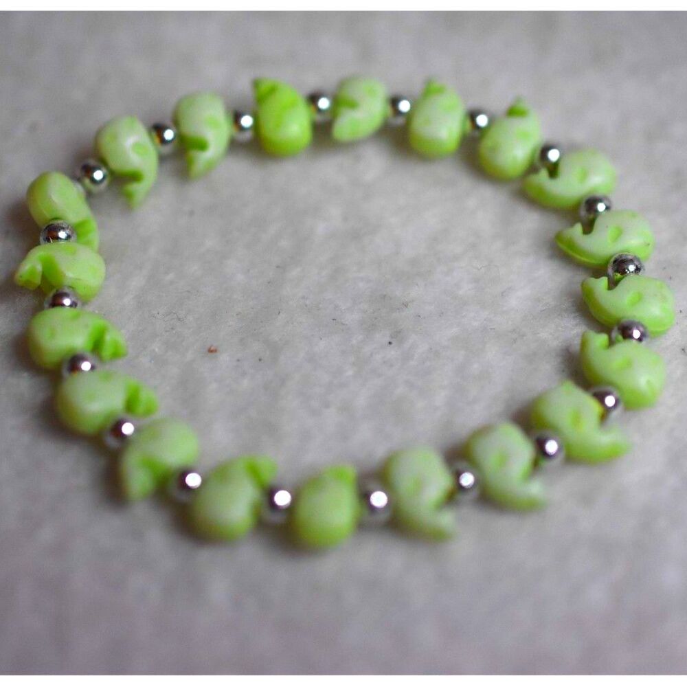 Fun Tiny Green Whales Silver Tone Beaded Stretch 6 Inch Bracelet